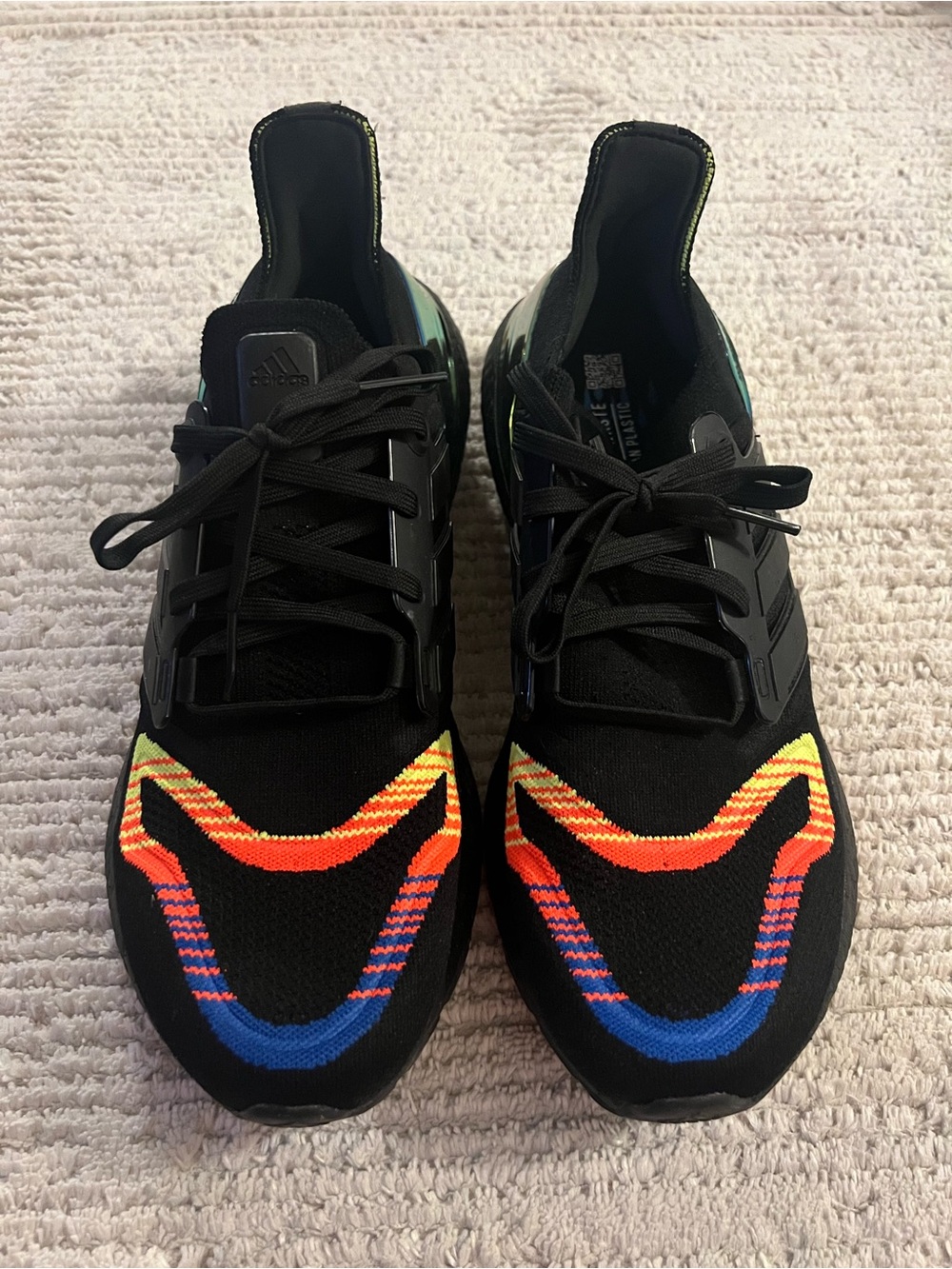 adidas UltraBoost 22 "Linear Energy Black” size 10 - Picture 2 of 7